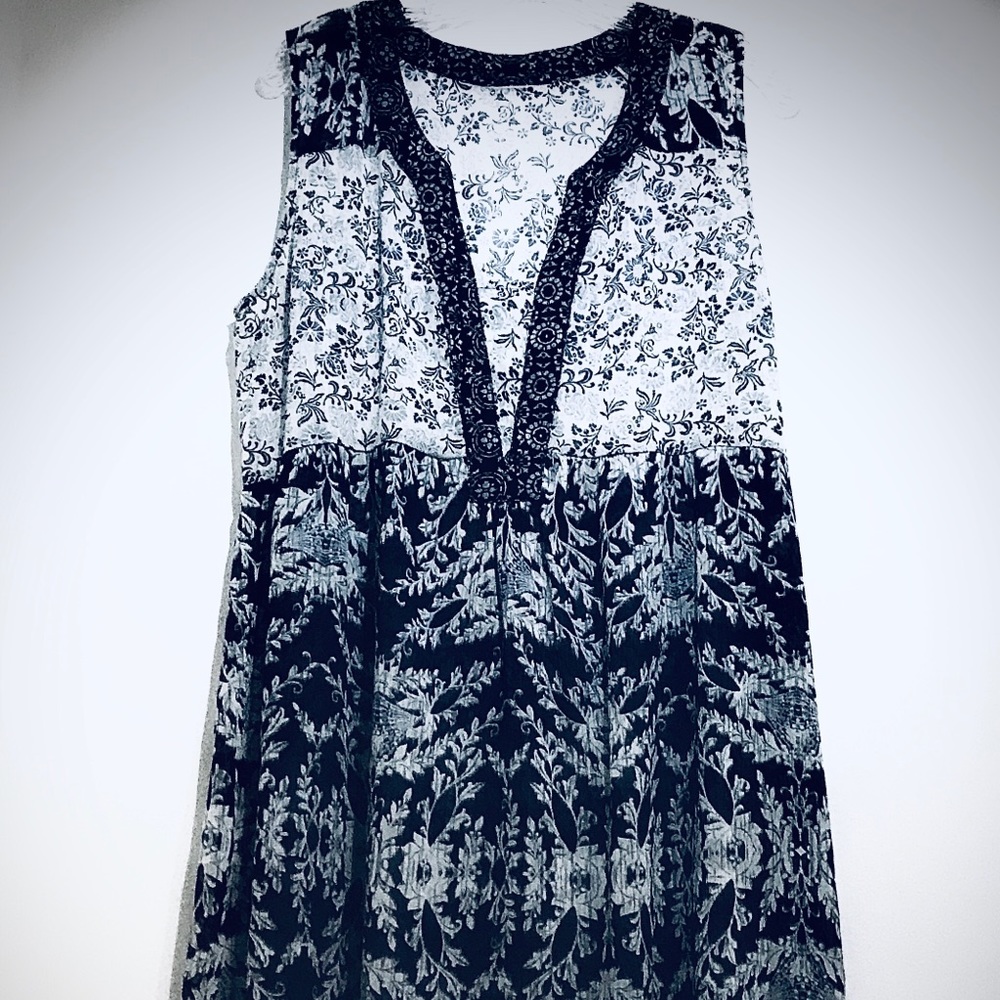 Beautiful Classic Blue/White Sundress